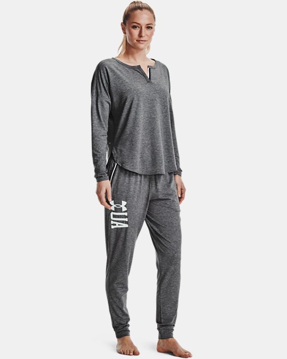 Women's UA RECOVER™ Sleepwear Long Sleeve, Black, pdpMainDesktop image number 2
